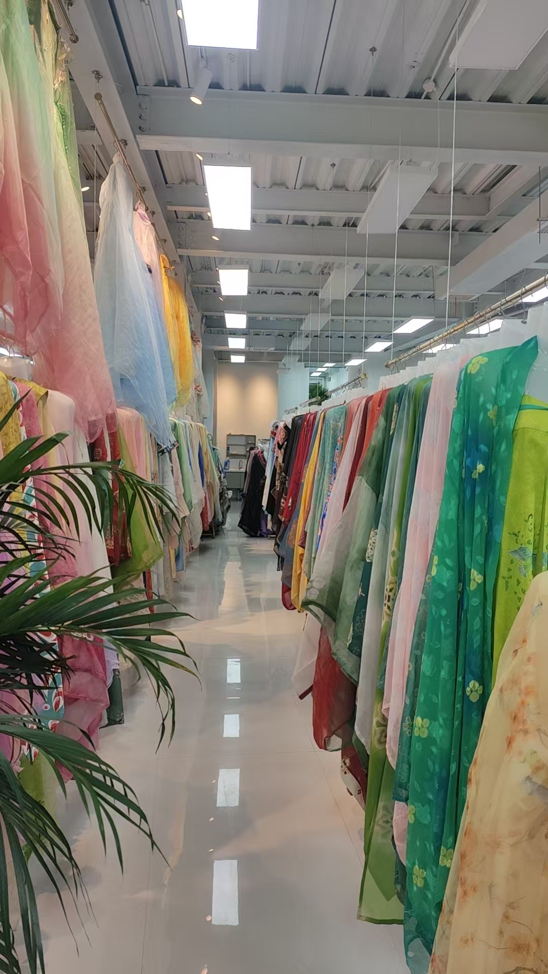 汉服妆造怎么选不踩雷?细看花间雪汉服的服务实力